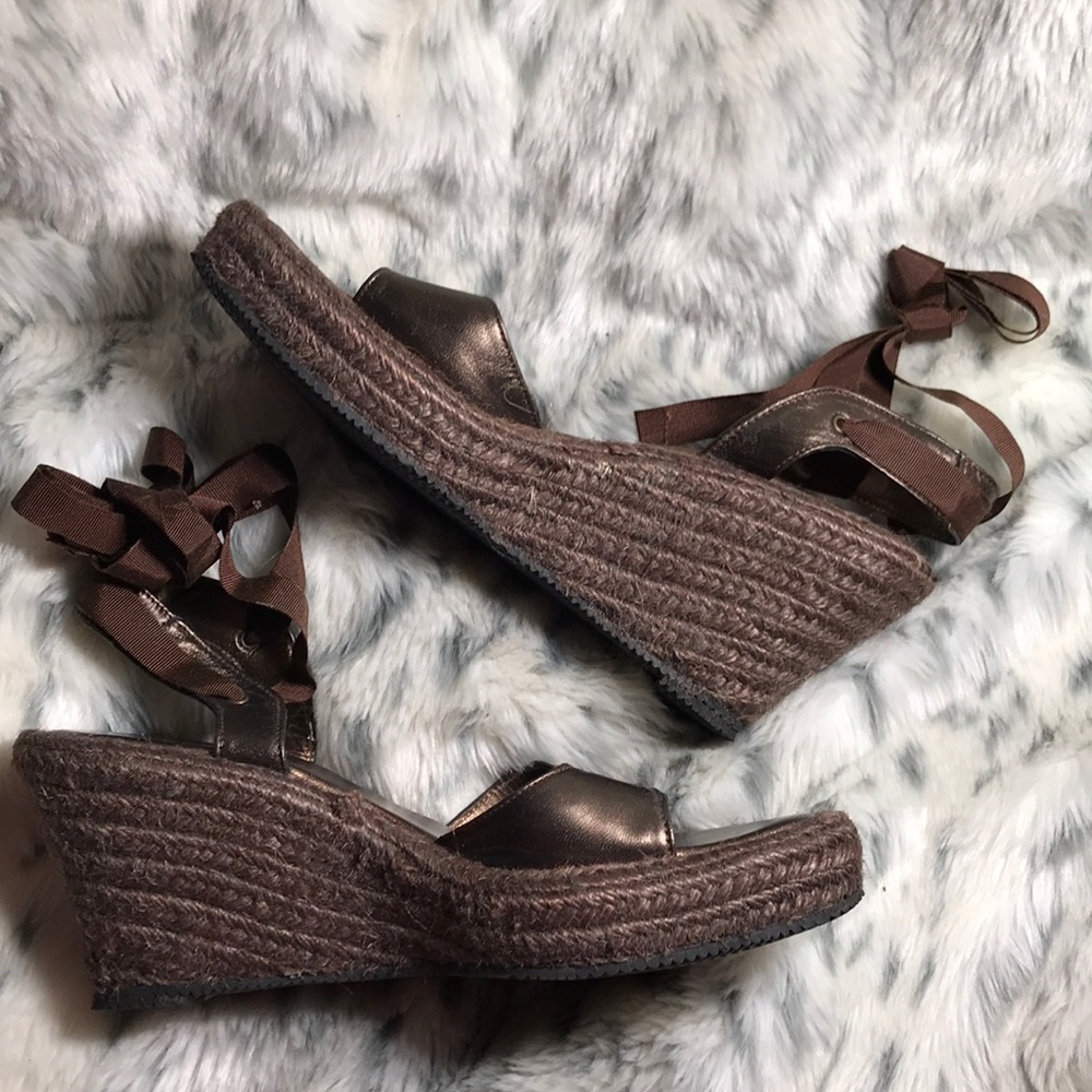 Kenneth Cole leather wedge sandals, size 9.5
